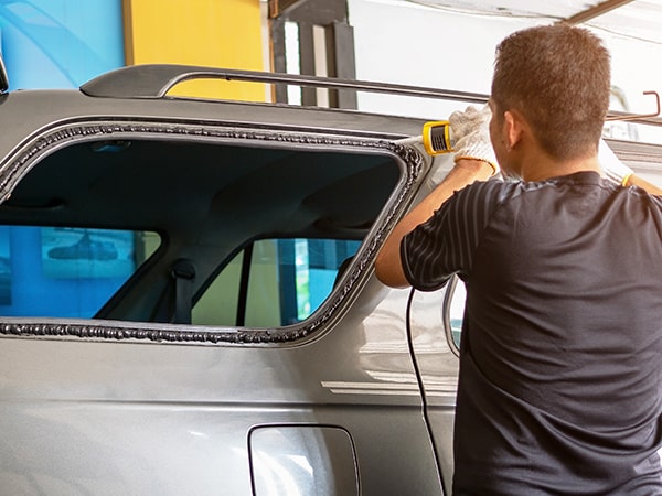 Auto Door Glass Replacement